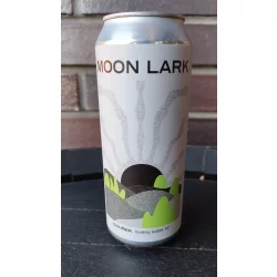 Moon Lark Doušek.